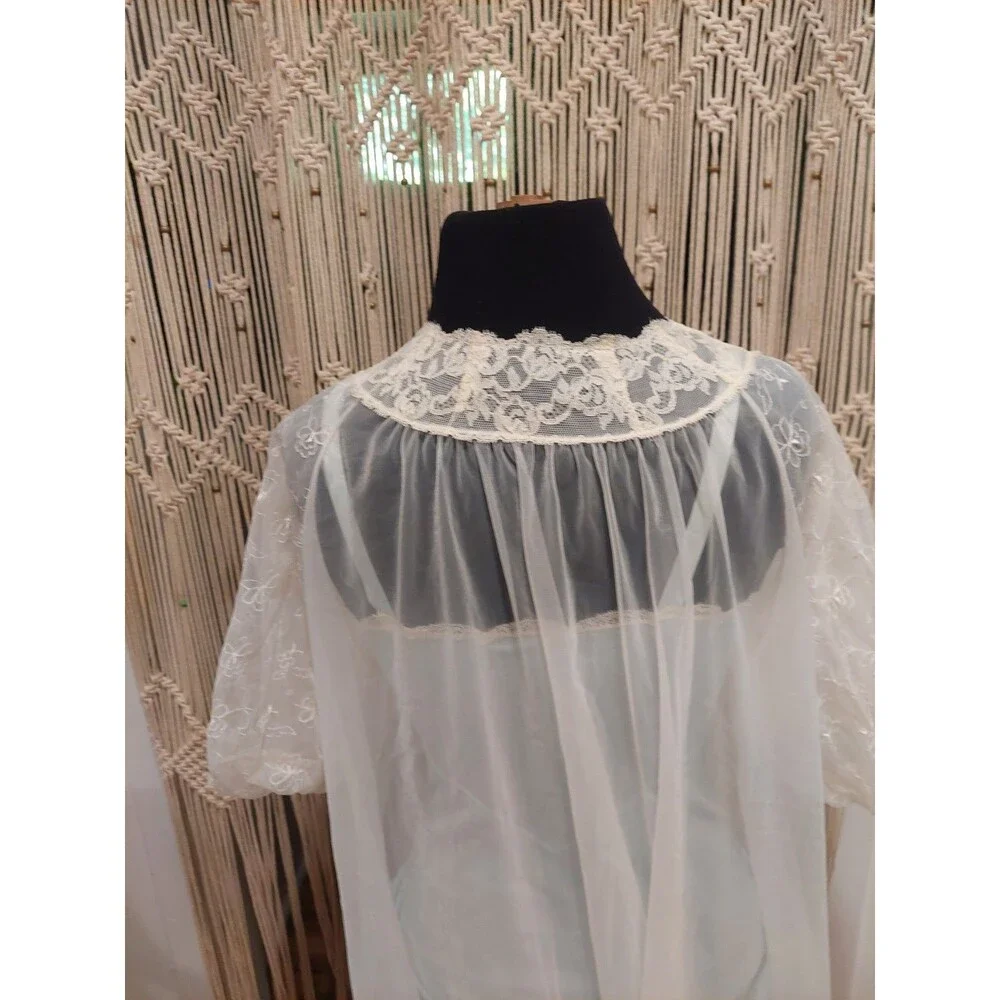 Vintage Vanity Fair Peignoir Lace Puff Embroidered Sleeve Sheer Tricot Robe Sz M